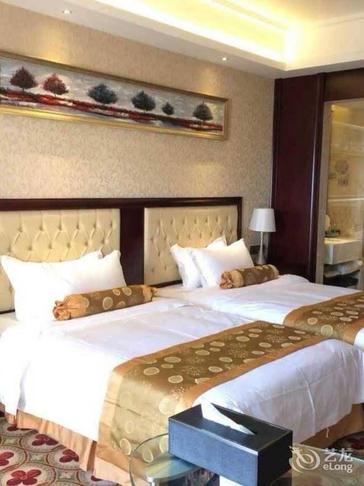 Taishan Bojue Hotel Jiangmen Exterior photo