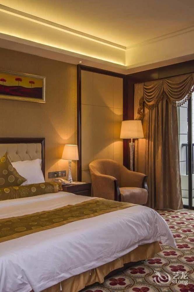 Taishan Bojue Hotel Jiangmen Exterior photo